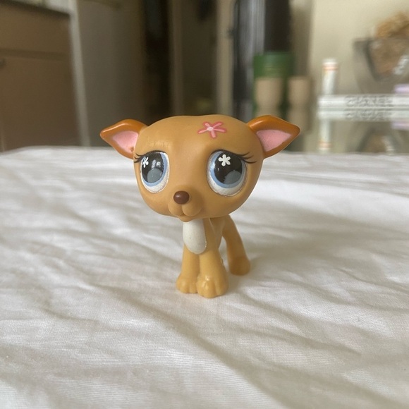Littlest Pet Shop LPS #498 Tan Greyhound Dog Flower Eyes - Picture 2 of 9